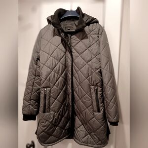 Quilted Gray Jacket with Black Trim